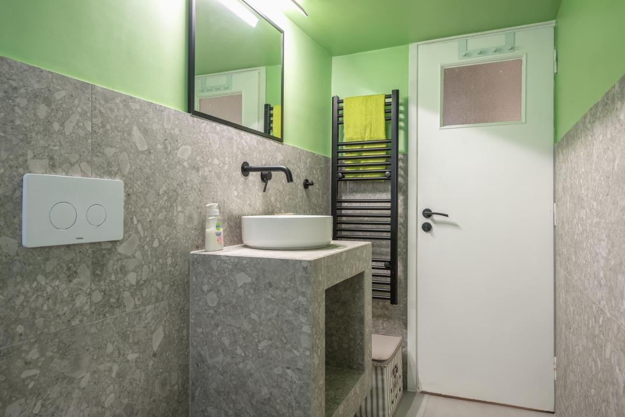 Comfy And Modern Apartment Athens Ngoại thất bức ảnh